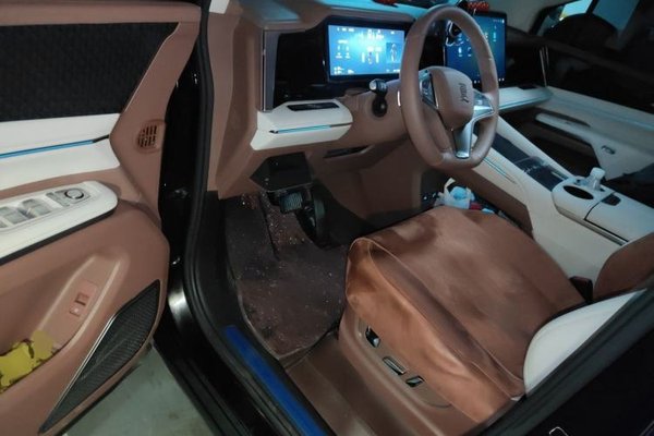 BYD Xia 2025, 10200 км, за 26592 USD - фото 17