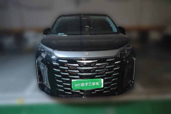 BYD Xia 2025, 10200 км, за 26592 USD
