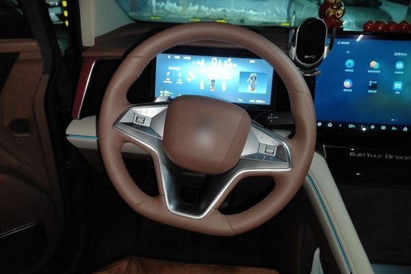BYD Xia 2025, 10200 км, за 26592 USD - фото 11