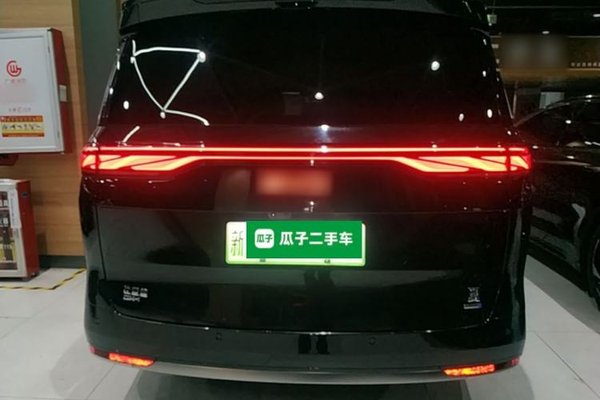 BYD Xia 2025, 26800 км, за 32522 USD