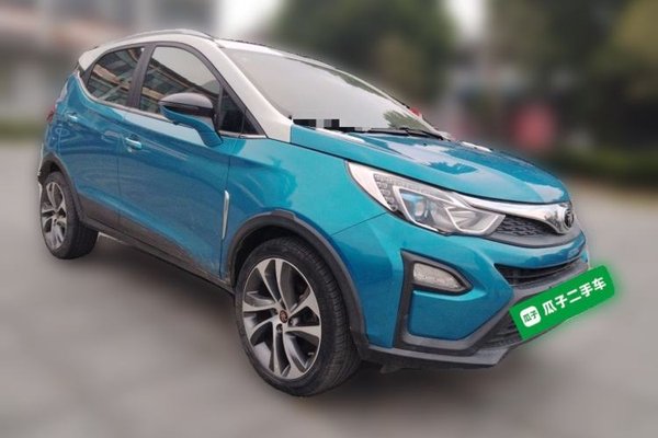 BYD Yuan 2016, 110600 км, за 2707 USD
