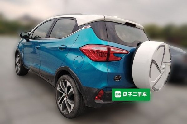 BYD Yuan 2016, 110600 км, за 2707 USD