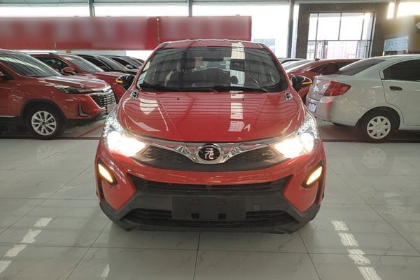 BYD Yuan 2016, 75200 км, за 4632 USD