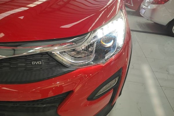 BYD Yuan 2016, 75200 км, за 4632 USD - фото 8