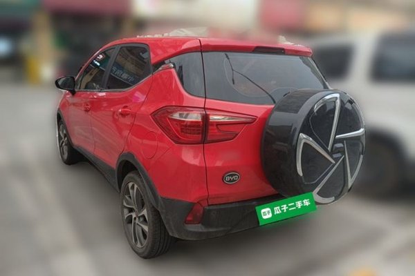 BYD Yuan 2016, 99300 км, за 2850 USD