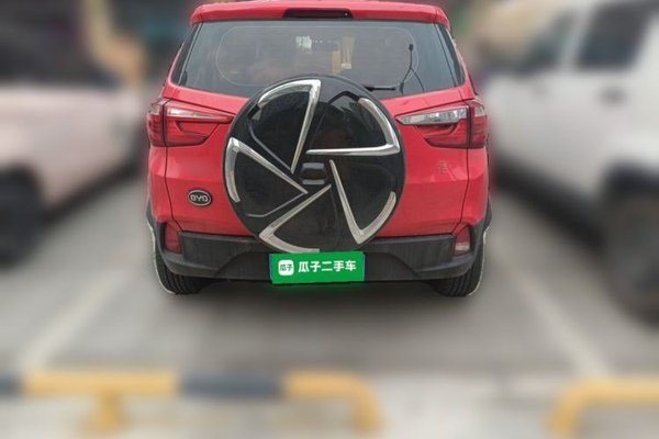 BYD Yuan 2016, 99300 км, за 2850 USD