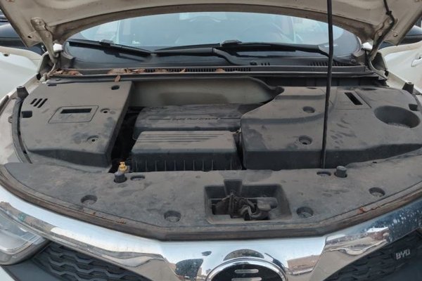 BYD Yuan 2016, 88100 км, за 3783 USD - фото 17