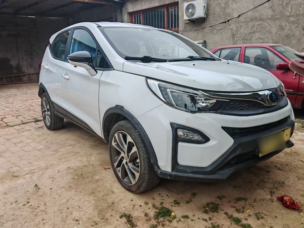 BYD Yuan 2017, 87600 км, за 5120 USD