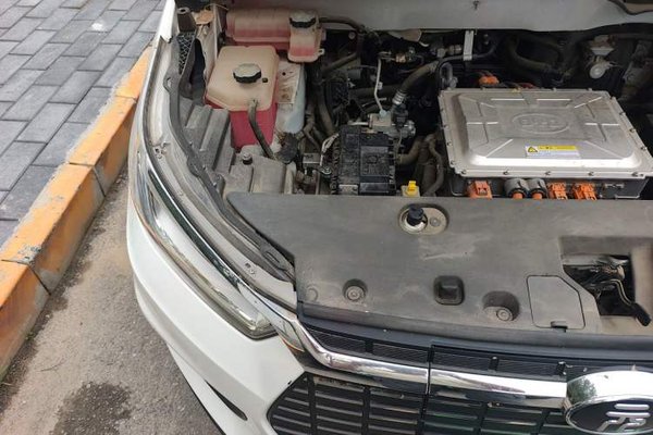BYD Yuan New Energy 2019, 72400 км, за 7540 USD - фото 23