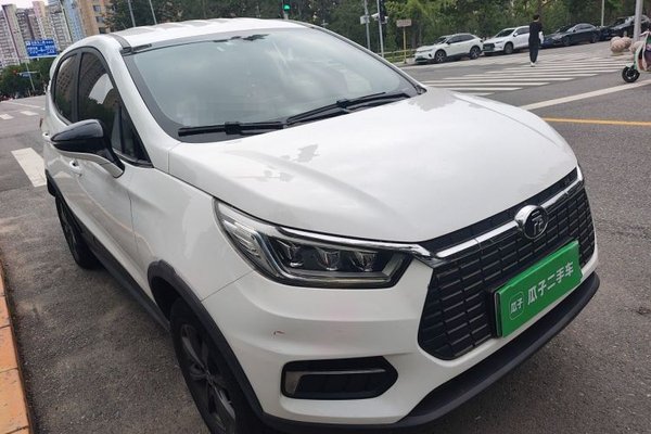 BYD Yuan New Energy 2019, 72400 км, за 7540 USD