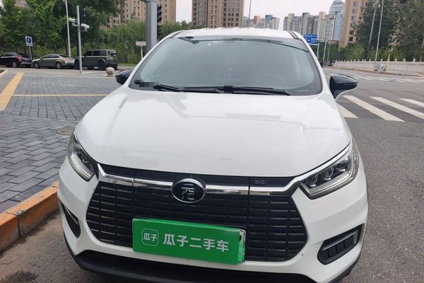 BYD Yuan New Energy 2019, 72400 км, за 7540 USD