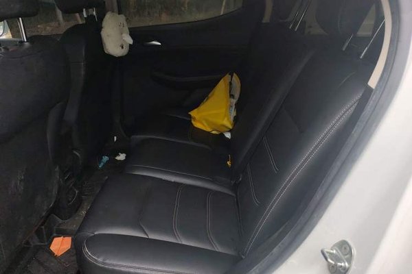 BYD Yuan New Energy 2019, 72400 км, за 7540 USD - фото 17