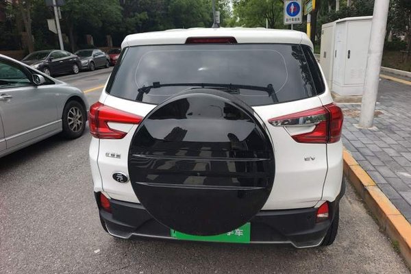 BYD Yuan New Energy 2019, 72400 км, за 7540 USD