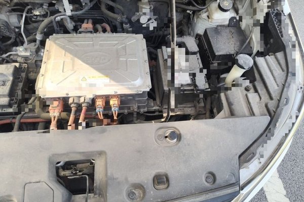 BYD Yuan New Energy 2019, 75600 км, за 6156 USD - фото 22