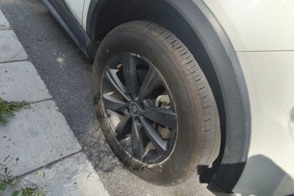 BYD Yuan New Energy 2019, 75600 км, за 6156 USD - фото 8