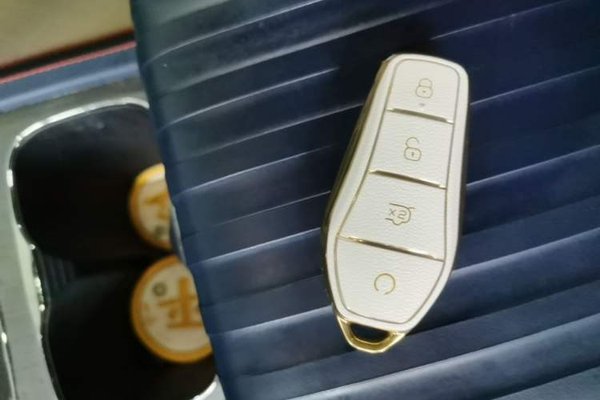 BYD Yuan PLUS 2022, 57500 км, за 13194 USD - фото 8