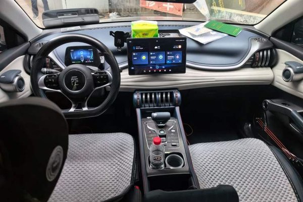 BYD Yuan PLUS 2022, 40700 км, за 10976 USD - фото 15
