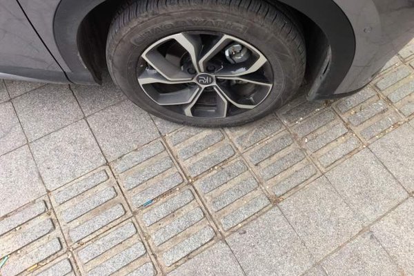 BYD Yuan PLUS 2022, 40700 км, за 10976 USD - фото 14