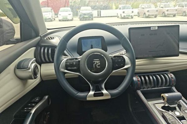 BYD Yuan PLUS 2022, 51900 км, за 13231 USD - фото 14