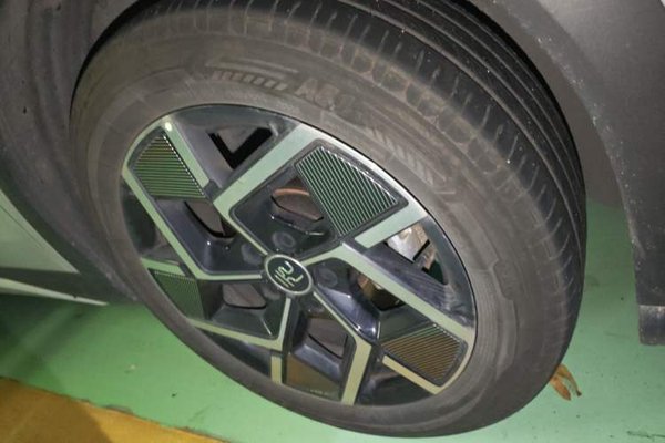 BYD Yuan PLUS 2022, 35000 км, за 13729 USD - фото 8