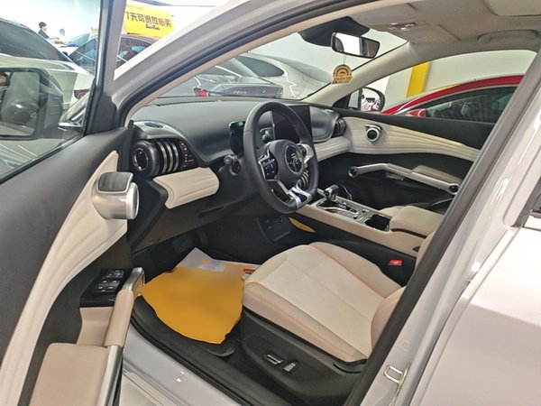 BYD Yuan PLUS 2024, 3300 км, за 16219 USD