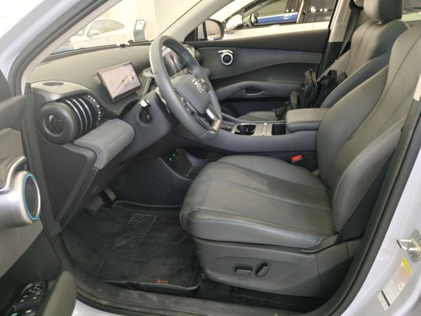 BYD Yuan PLUS 2025, 9800 км, за 16883 USD - фото 18