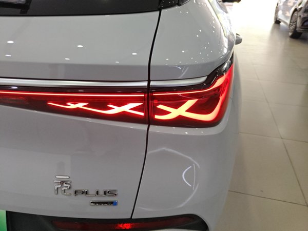 BYD Yuan PLUS 2025, 9800 км, за 16883 USD - фото 7