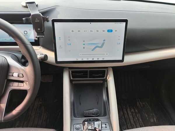 BYD Yuan UP 2024, 35900 км, за 11959 USD - фото 18