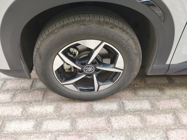 BYD Yuan UP 2024, 42200 км, за 10120 USD