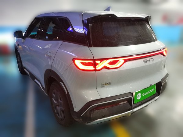 BYD Yuan UP 2025, 16500 км, за 13428 USD