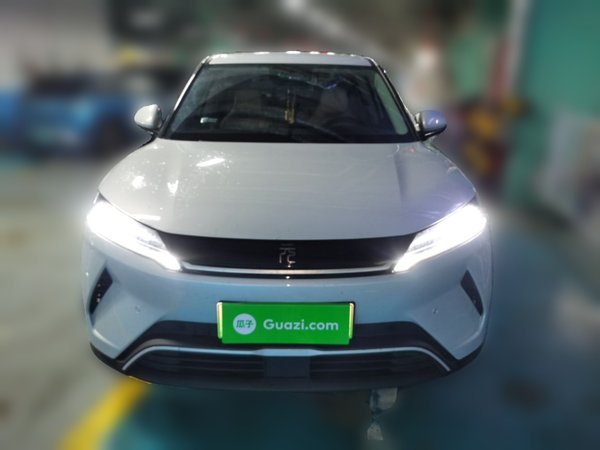 BYD Yuan UP 2025, 16500 км, за 13428 USD