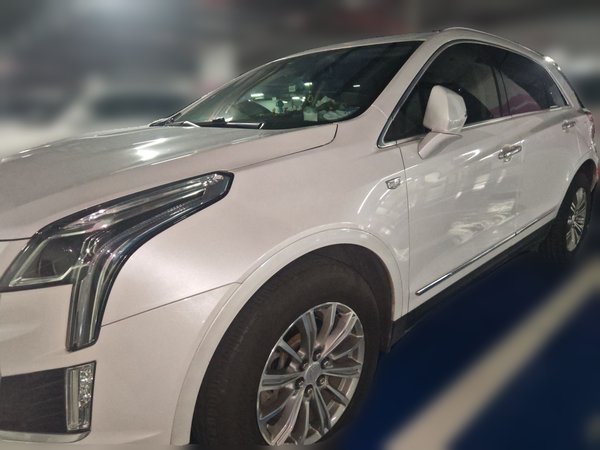 Cadillac XT5 · 2016 год