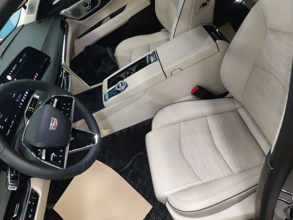 Cadillac CT6 2023, 4900 км, за 45403 USD - фото 17