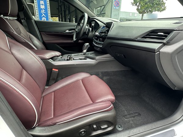 Cadillac CT4 2020, 36700 км, за 15797 USD - фото 32
