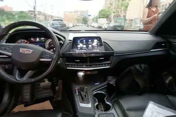 Cadillac CT4 2021, 83900 км, за 14114 USD - фото 12
