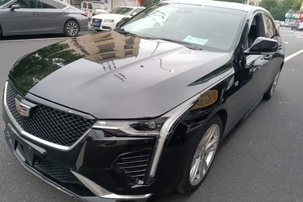 Cadillac CT4 · 2021 год