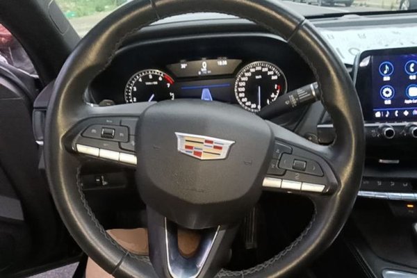 Cadillac CT4 2021, 83900 км, за 14114 USD - фото 13