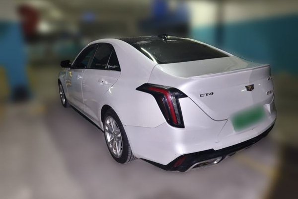 Cadillac CT4 2021, 70100 км, за 13137 USD