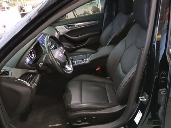 Cadillac CT5 2021, 35000 км, за 21389 USD - фото 18
