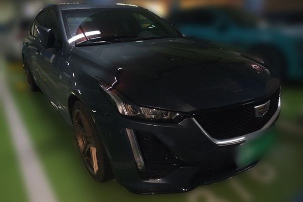Cadillac CT5 2021, 51300 км, за 21148 USD