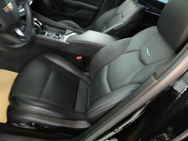 Cadillac CT5 2022, 25800 км, за 24659 USD - фото 18