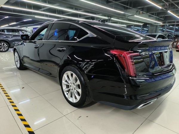 Cadillac CT5 2022, 25800 км, за 24659 USD