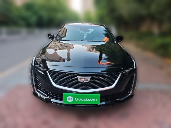 Cadillac CT5 2022, 33100 км, за 20417 USD