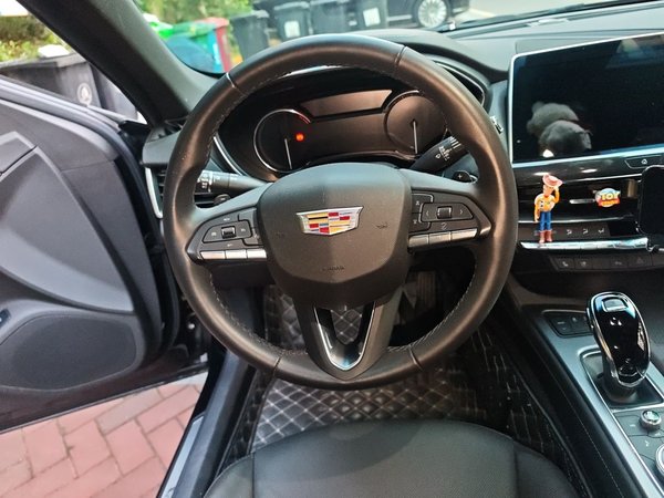 Cadillac CT5 2022, 33100 км, за 20417 USD - фото 11