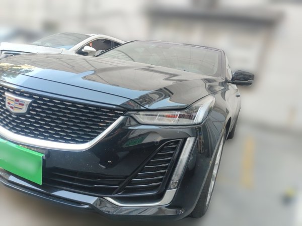 Cadillac CT5 · 2022 год