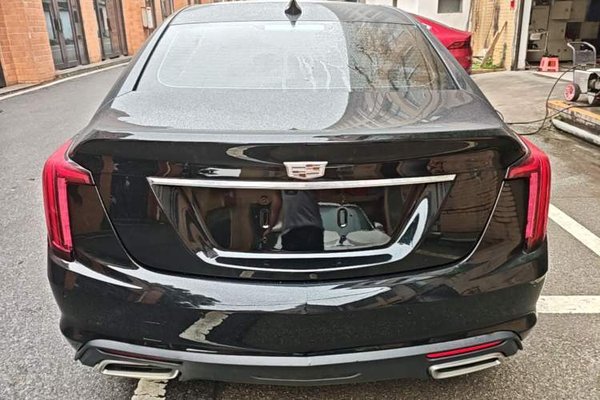 Cadillac CT5 2022, 46700 км, за 21412 USD