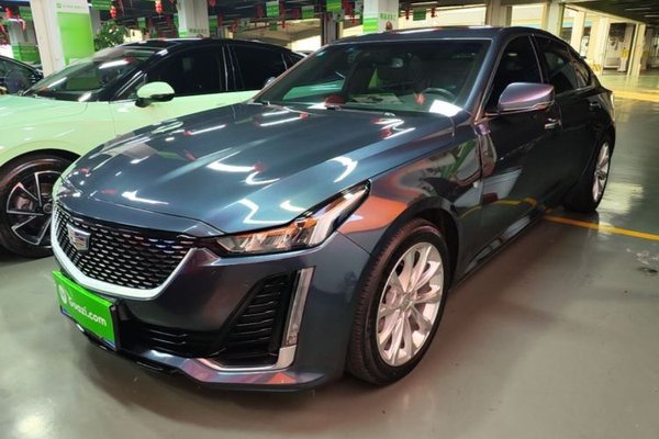 Cadillac CT5 · 2022 год