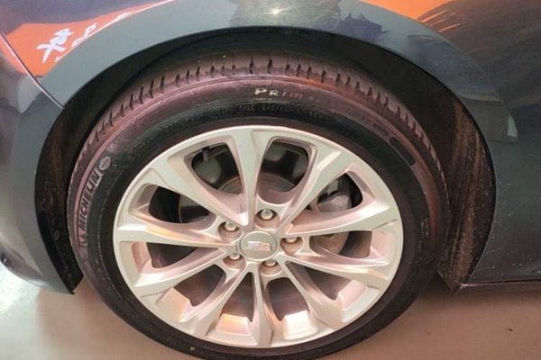Cadillac CT5 2022, 56400 км, за 21488 USD