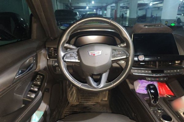 Cadillac CT5 2022, 72700 км, за 19187 USD - фото 10