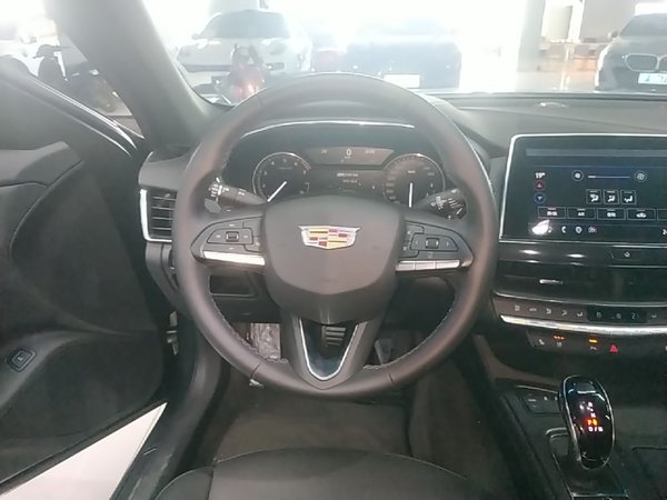 Cadillac CT5 2022, 31400 км, за 22445 USD - фото 14